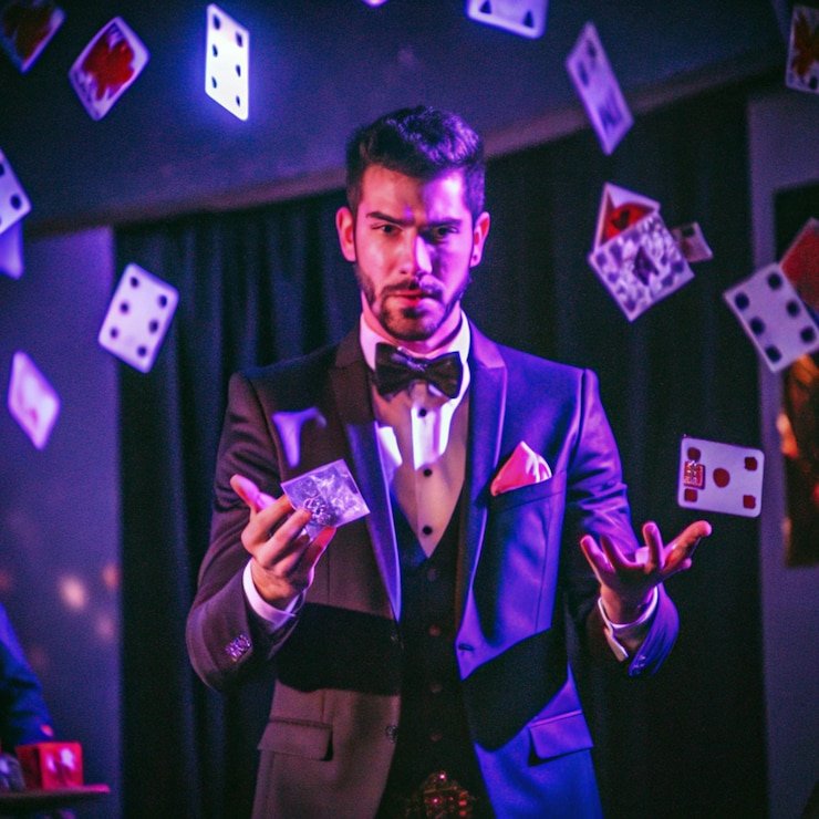 Aplikasi mobile keris24d menampilkan meja dealer live dan antarmuka sportsbook